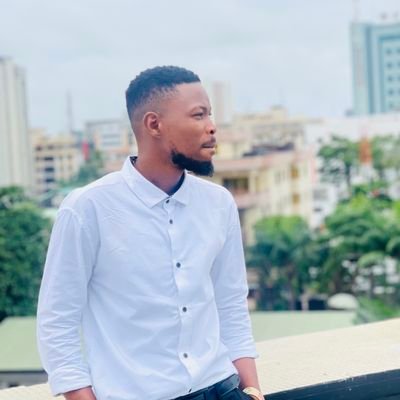 OludareAbati's profile picture. life is short
live it to the fullest|
chelsea forever|
love is the greatest. # dealer in all types of shirt at affordable price #