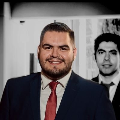 27 años • GDL • Abogado de profesión • Promotor de la defensa de los DDHH, la democracia y la libertad.