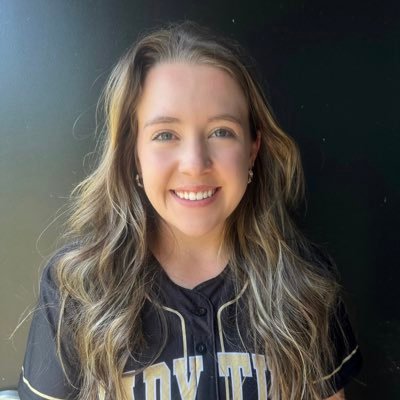 ST. BONAVENTURE COMMIT
#24 Curwensville Lady Tide Softball/2026/RHP/1st. 3.7 GPA NCAA # 2311153090 aksiple2026@gmail.com