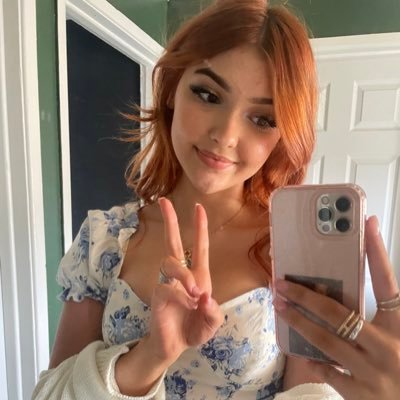 alientiddie5's profile picture. 🪩🔬📚🤍