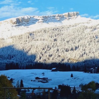 vikimike1's profile picture. Enchantress . she/her.In love with the BRF .