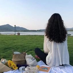 MNeetay22858's profile picture. 