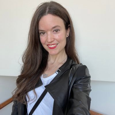 👩🏻💻Data enthusiast with a lot of feelings. 🥲Introvert with ambivert tendencies. 💬Always listening to something. 🎧 A fan of being a fan of things. 🤩