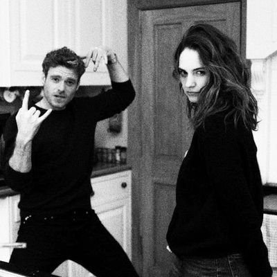 vnysna's profile picture. in omnia paratus☂️