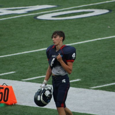 BEHS 27 | Football( RB,WR,KR) | Basketball | Track | 40 dash - 4.5 ( on track) |