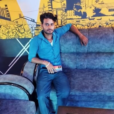 SuriyaSmar85401's profile picture. 1/2001