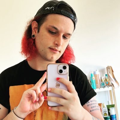 The Vampire Anthony 🩸 Profile