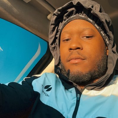 2RawFrOfficial's profile picture. 