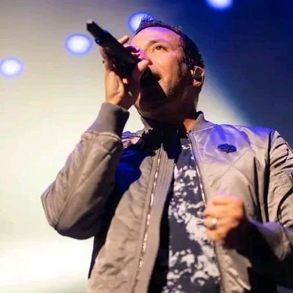 howiedorough802's profile picture. fan page for communication