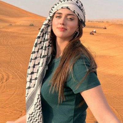 فلسطينية القلب والهوية، أعيش بإصرار وأمل لأجل يوم تتحقق فيه الأحلام.