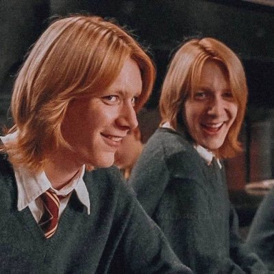 rp ೨ Forge Weasley, babe!😉 ೨ в большой семье, кто первый встал, того и тапки. если тебя двое – тапок забирается втрое больше! ೨ @weasley_babefg – запаска моя.