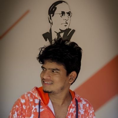 GaneshivaR's profile picture. ᎥᏆs bᎬᏆᏆᎬᏒ ᏆᎾ ᎠᎥᎬ sᏆᎪᏁᎠᎥᏁᎶ ᏆhᎪᏁ ᏆᎾ ᏞᎥᏉᎬ ᎾᏁ ᎽᎾuᏒ ᏦᏁᎬᎬs