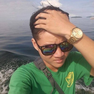 Mrtrinh90's profile picture. Never Give Up