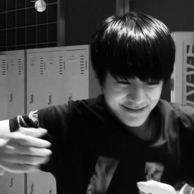 s0nxea's profile picture. born to die