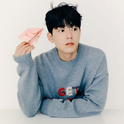 배현성 씨를 좋아하는 일본🇯🇵 배프입니다!
한국어 공부 중✏️
韓国の俳優ペヒョンソンくんが好きな日本人です!ヒョンソンくん好きな方お話ししましょ☺️#배현성 #ペヒョンソン