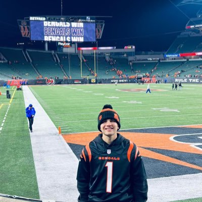 Micahlensing23's profile picture. | God | All things Bengals and #Letemknow | Sports fanatic | 20 |