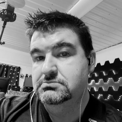 brian1da's profile picture. Bassist for Tripfall