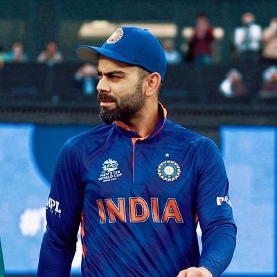इंसान का जमीर और शतरंज का वजीर एक जैसे होते हैं
क्योंकि अगर दोनों मर गए तो खेल खत्म..