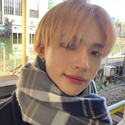 isungatinho's profile picture. futuramente concursada & acadêmica de medicina ★