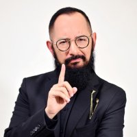 Álvaro Cueva(@AlvaroCueva) 's Twitter Profile Photo