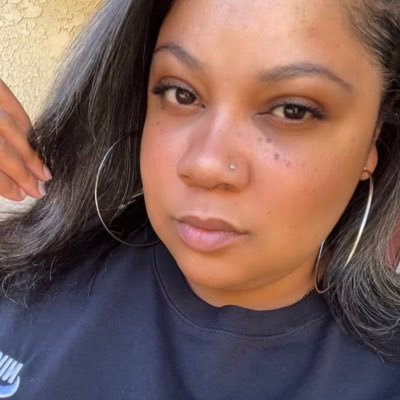 30+ Twitter | #BLM ✊🏽| #BBW 🍑 | #Blerd 👩🏽🏫 | |xbox, destiny2, sneakers, anime, sports