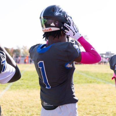 || WR @ Academy Park (PA) || Class of 2025 || 5’11 170 2.9 GPA ||