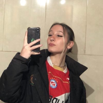 gibialogorski's profile picture. solo tuiteo para quejarme   - fmed UBA