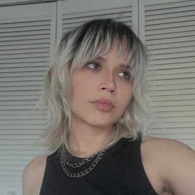 yareddaniela's profile picture. ✨ Out of sight, out of mind ✨