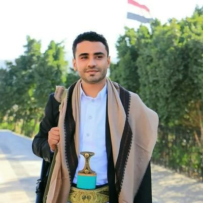 إعلامي يمني وكاتب صحفي وساخر في أوقات الفراغ