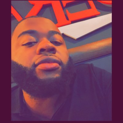 OneTimeShizz's profile picture. Visionary 👓  🇨🇲🇿🇼