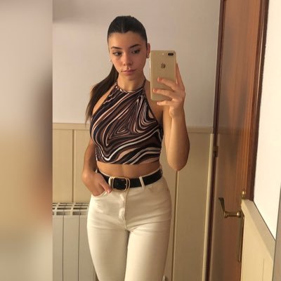 ariadnaalinares's profile picture. 