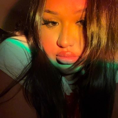 dianaxexb's profile picture. 🏳️‍🌈🇵🇪I draw sometimes | 23 | free palestine | paypal: dianab555