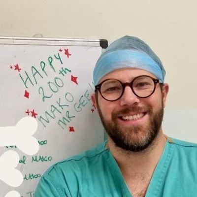 NHS Scotland Orthopaedic Surgeon ⚕️
Knee, hip, sports injuries ⚽🎾🎿
Associate Medical Director 🥼🏥
Medical Education 🎓
Author 📚 @ugtmedicine
Views my own