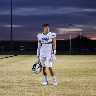 Pueblo High School | C/O 2024 | 5’11 170lb | Wr, RB, OLB | Dual Sport Athlete, Football & Wrestling    @dcarrillo4383@icloud.com