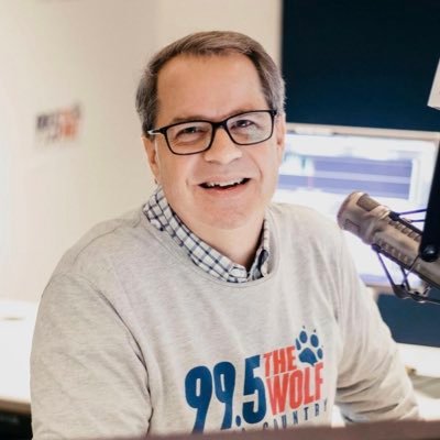 SmokeyRivers's profile picture. 10am-3pm on 99.5 The Wolf!