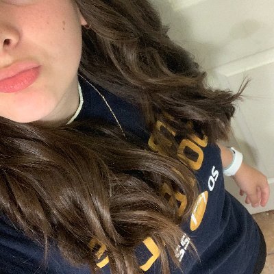 XxroxesxX's profile picture. 