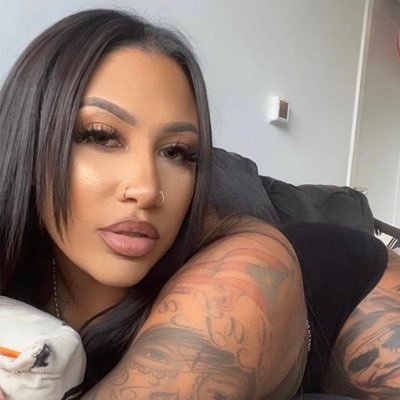 hotasme99's profile picture. Twitter got hacked ☹️