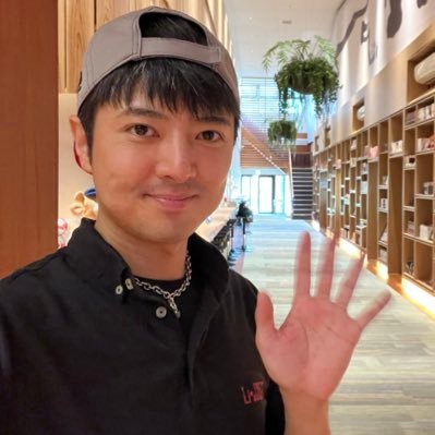 撮影記録→分析→論理的に再創造する人。元特撮俳優。株式会社リジュエ代表取締役(撮影/スタジオ/デザイン)【人生で成したい事】①余剰次元の知覚②大家族化③築城 【実績】#轟轟戦隊ボウケンジャー #ミュージカルテニスの王子様 #聖闘士星矢 #アカデミー講師 【趣味】#釣り #料理 #車 #バイク #科学 #宇宙 #哲学