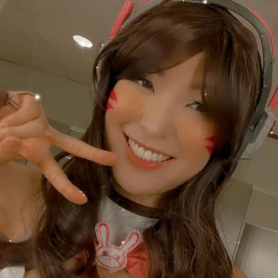 herro (੭•ᴗ•)੭♡ I like gaming, eating, streaming, cosplaying, coding, and climbing plastic rocks
Software Engineer @LilSnackDaily
Initiate Maid @ArcaneMaidCafe