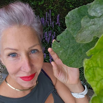 YourTransTeen's profile picture. 