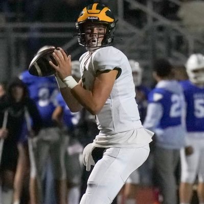 ✞ | San Ramon Valley HS ‘25 | 6’5 210 | 4.2 GPA | 1300 SAT | 🏈 QB | ⚾️ P/1B | 📞: 925.915.7815 | NCAA ID: 2305913626 📧: RhettThompson2025@gmail.com