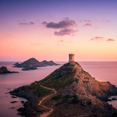 tunanblog's profile picture. 验光师一枚，经营一家视光工作室。中国传统文化的爱好者，深信因果，凭本心做人做事，三观不正者可以无视这里。
Blog:https://t.co/jXUuLaX0PS