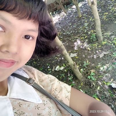 SweZin_99's profile picture. 