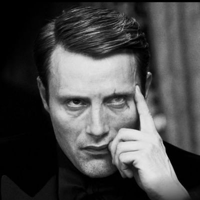 mrbigshort's profile picture. amateurs hack systems, professionals hack people