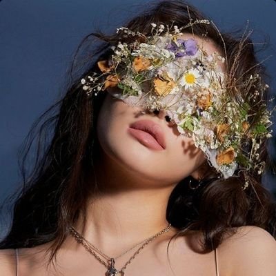 diana_ghidan's profile picture. رَبُ الخير لا يأتي إلا بالخير حَامِدون الله 
فيمّا مَضى ، طَامِعين في كَرمه فيمّا آتٍ💜.