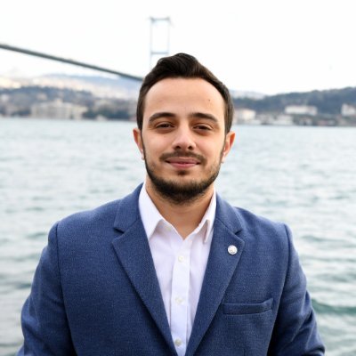 38. Dönem CHP Parti Meclisi Üyesi | CHP Beşiktaş Gençlik Örgütü İlçe Başkanı (2020-2024) | Software Developer 💻 | 📍İstanbul-İzmir
