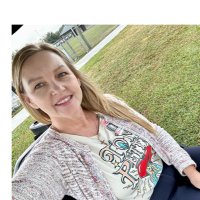 Laura Edwards (@lvedwards414) 's Twitter Profile