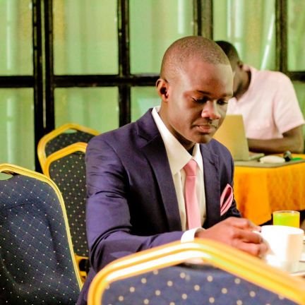 LameckOdhiambo0's profile picture. Committed to excellence