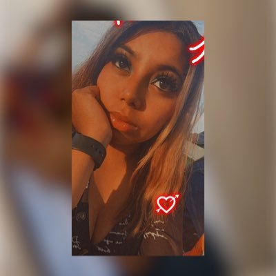 susicastro13's profile picture. 