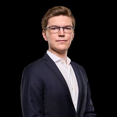 Strategic Coach @FNATIC League of Legends, contact:
Florian.ploetz@projektb.biz